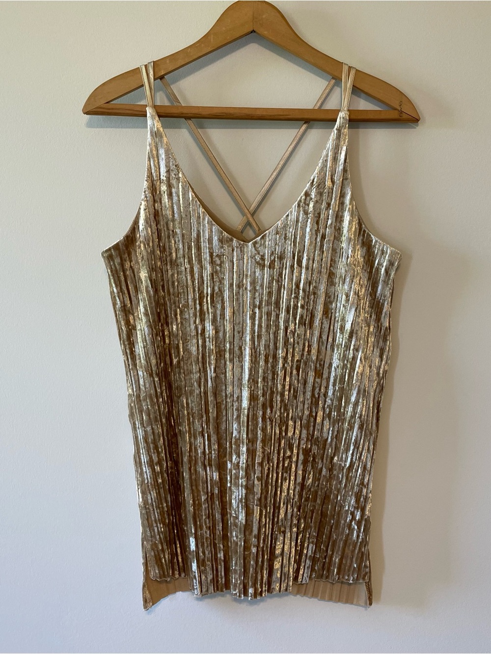 Velvet Tank Top Size Small Gold Crinkle Accordion Sleeveless Party Going Out
